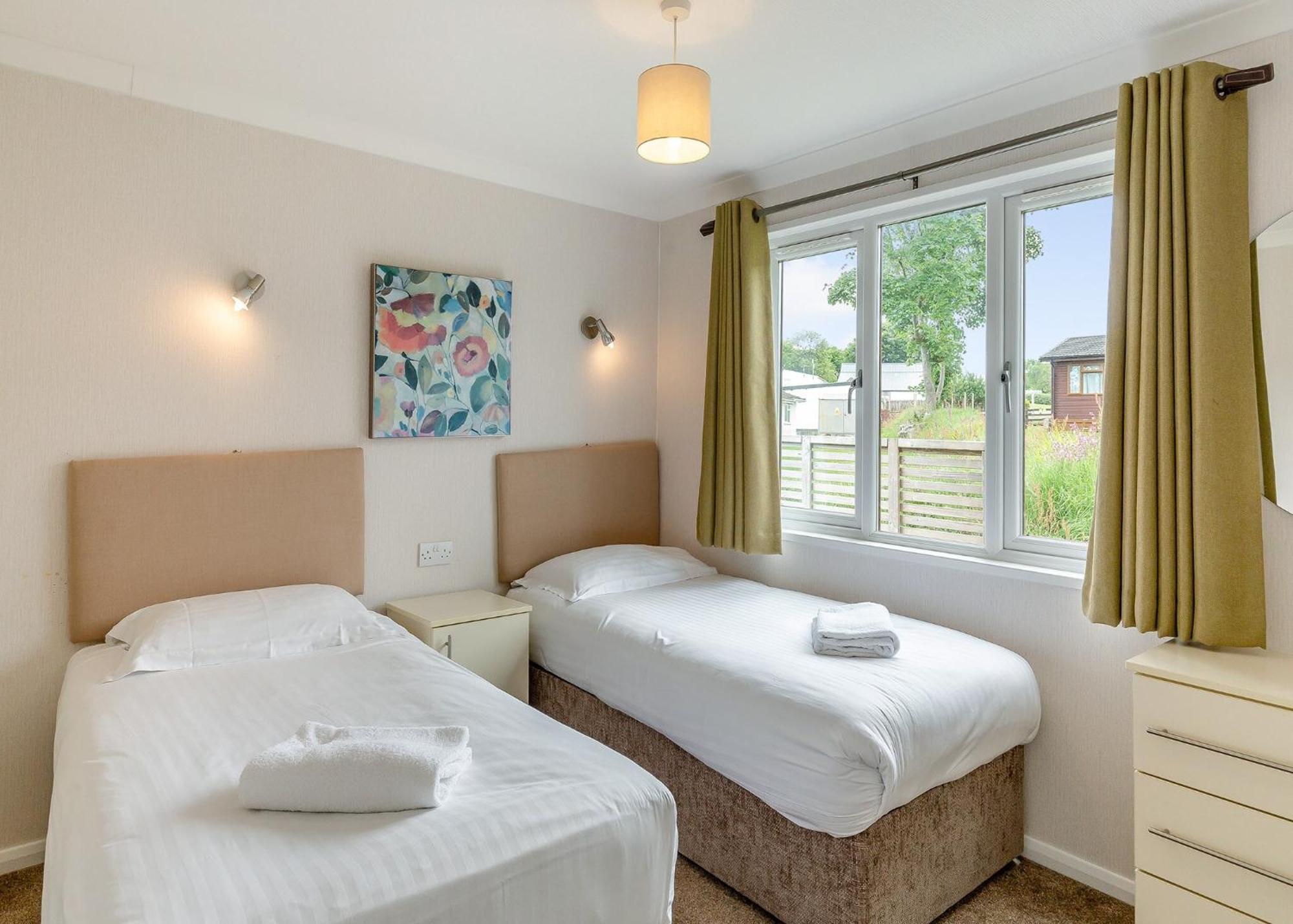 Meadow Lakes Holiday Park เซนต์ออสเทลล์ ภายนอก รูปภาพ